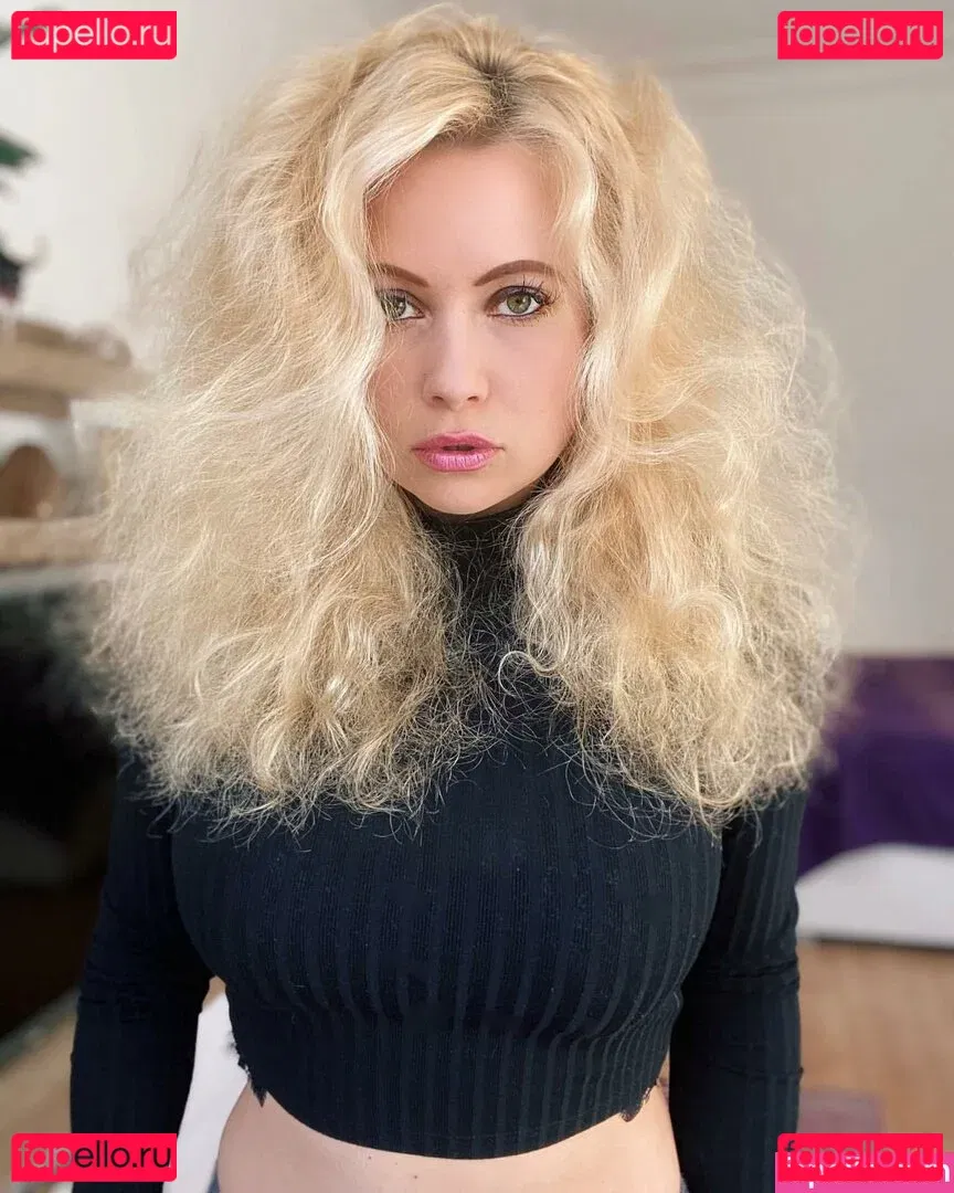 Steffi Landerer Onlyfans Photo Gallery 