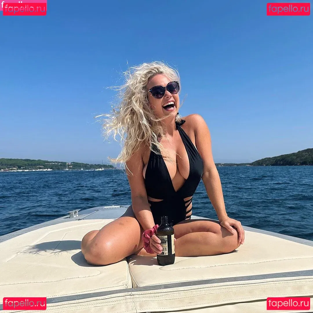 Steffi Landerer Onlyfans Photo Gallery 