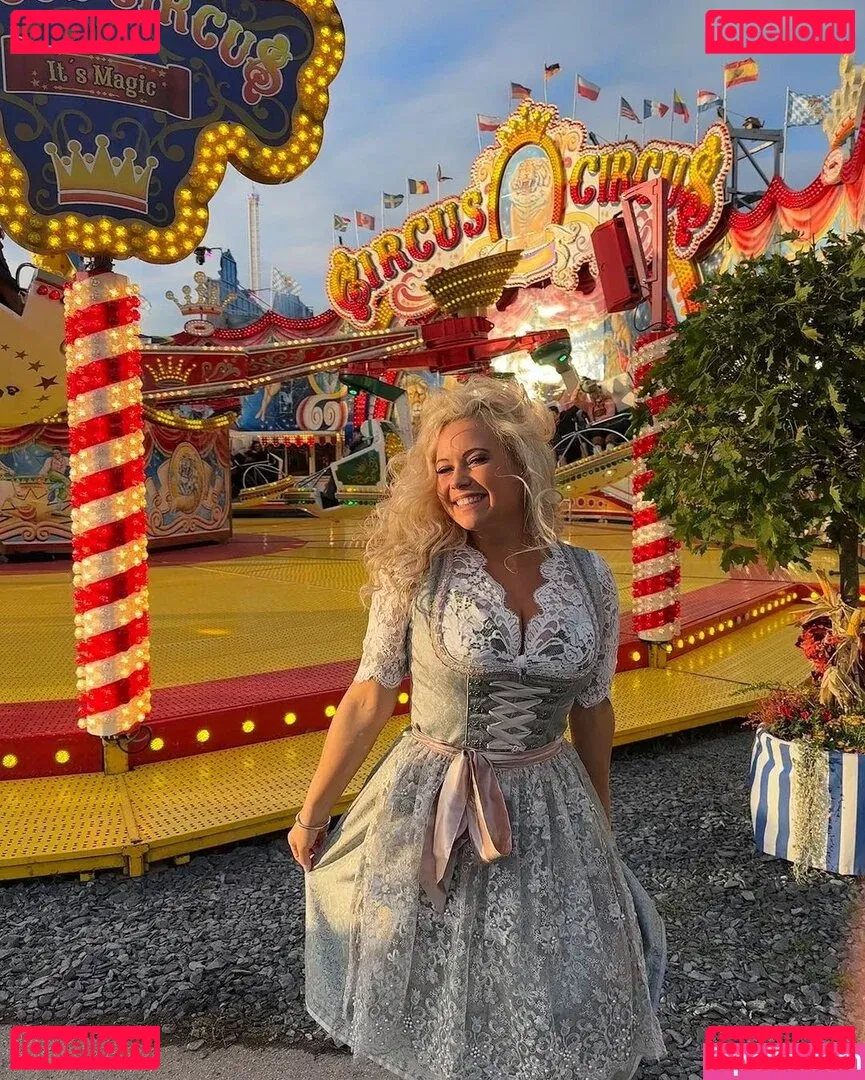 Steffi Landerer Onlyfans Photo Gallery 