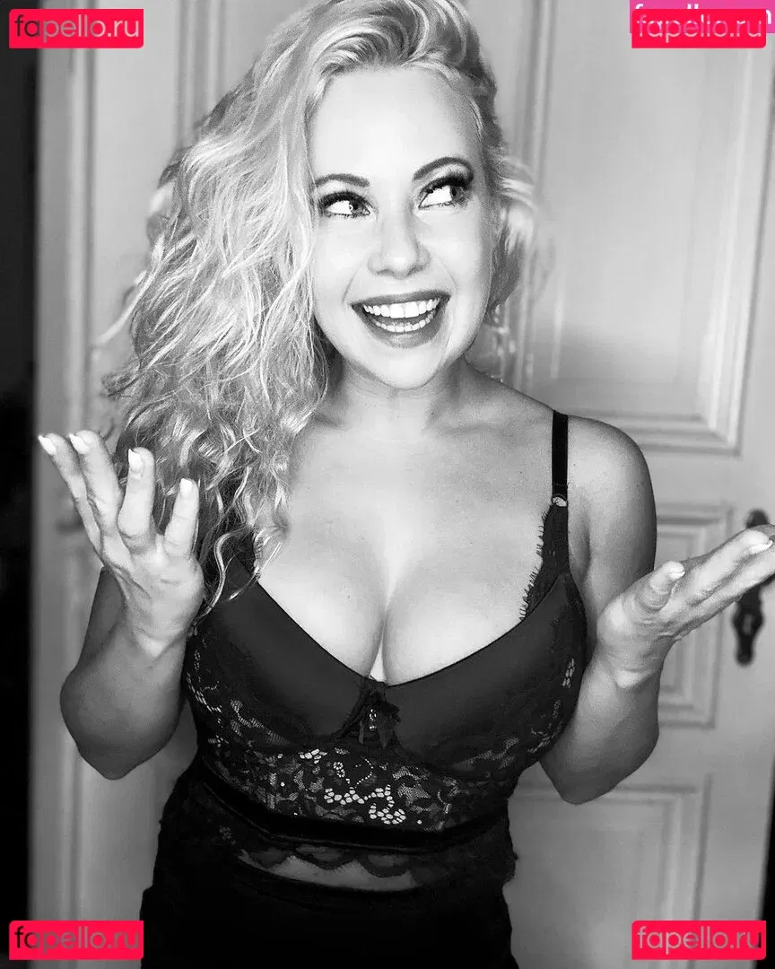 Steffi Landerer Onlyfans Photo Gallery 