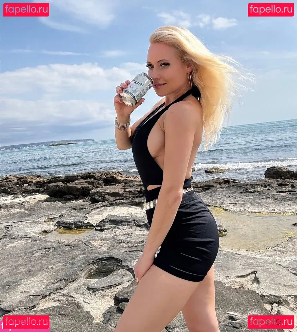 Steffi Landerer Onlyfans Photo Gallery 