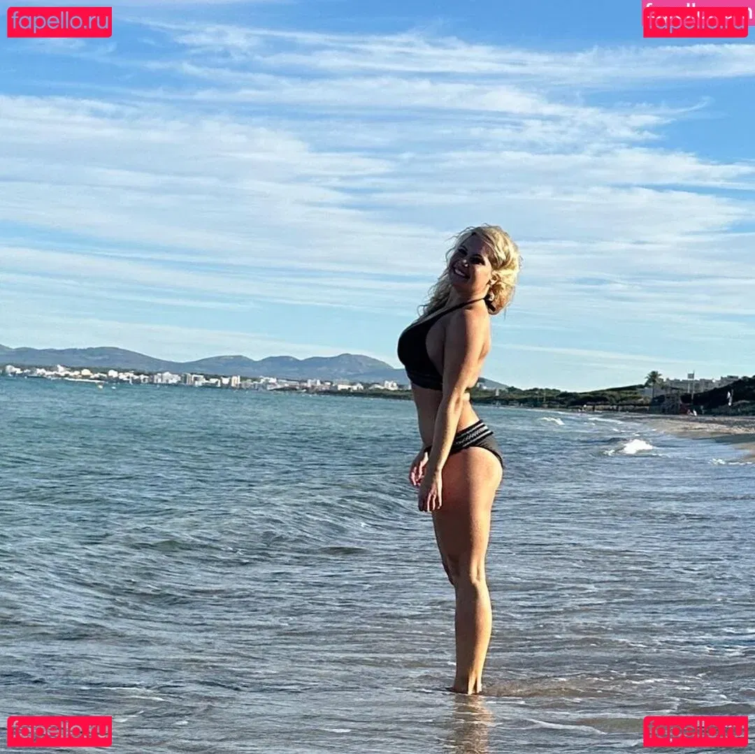 Steffi Landerer Onlyfans Photo Gallery 