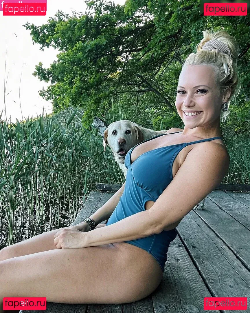 Steffi Landerer Onlyfans Photo Gallery 