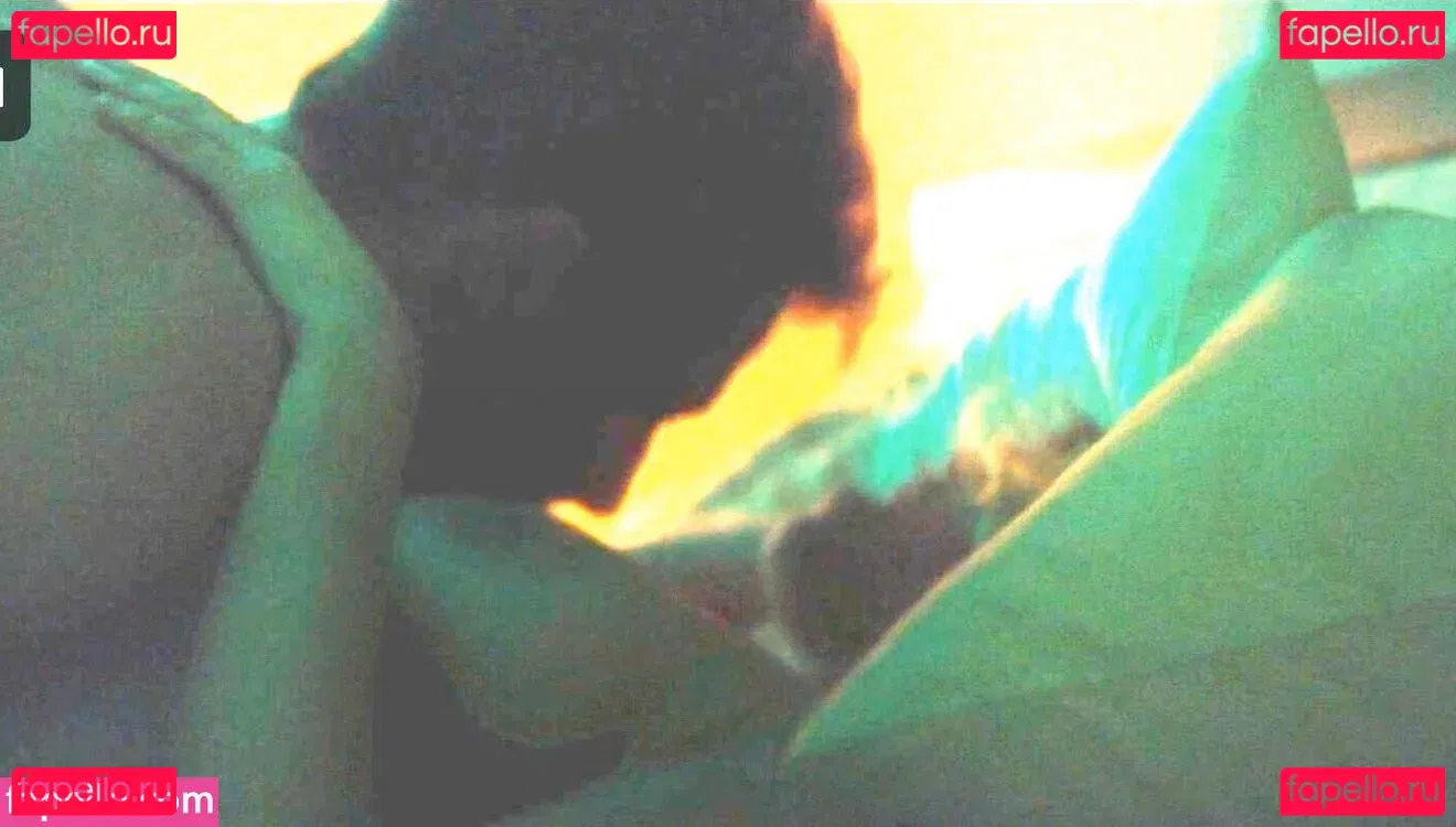 Eliza Taylor Onlyfans Photo Gallery 