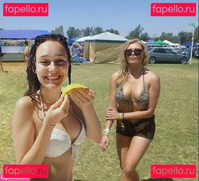 Eliza Taylor Onlyfans Photo Gallery 