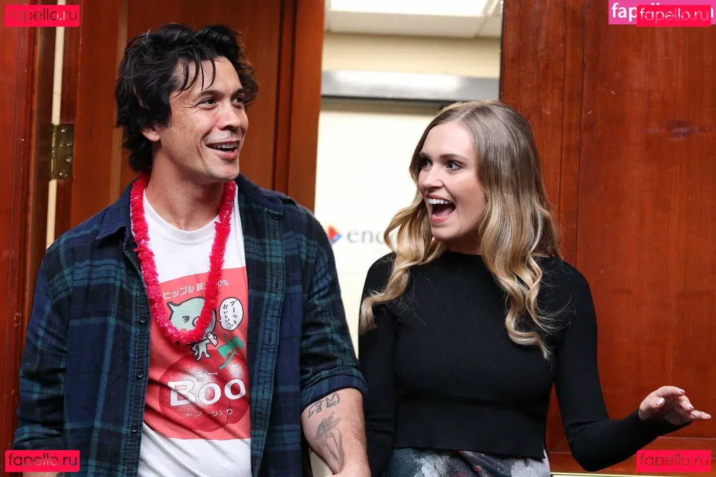 Eliza Taylor Onlyfans Photo Gallery 