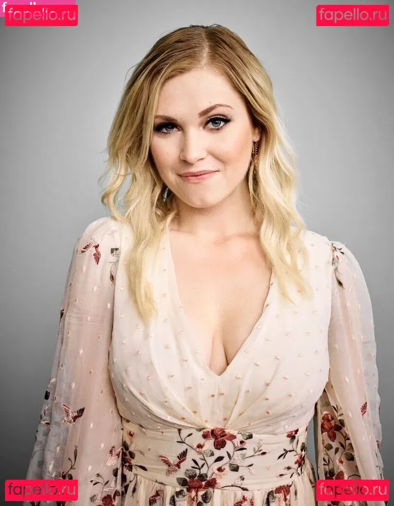 Eliza Taylor Onlyfans Photo Gallery 