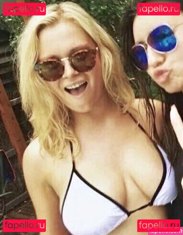 Eliza Taylor Onlyfans Photo Gallery 