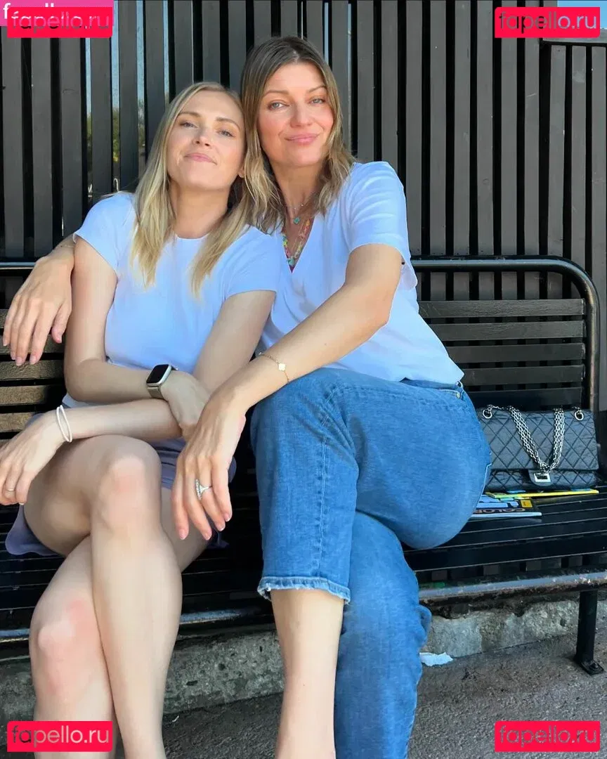 Eliza Taylor Onlyfans Photo Gallery 