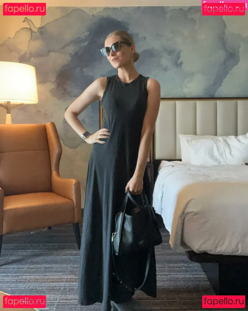 Eliza Taylor Onlyfans Photo Gallery 