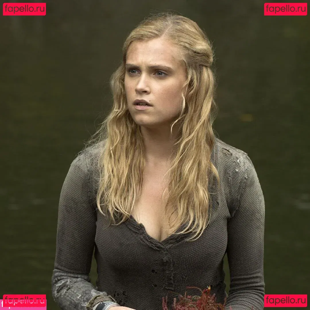 Eliza Taylor Onlyfans Photo Gallery 