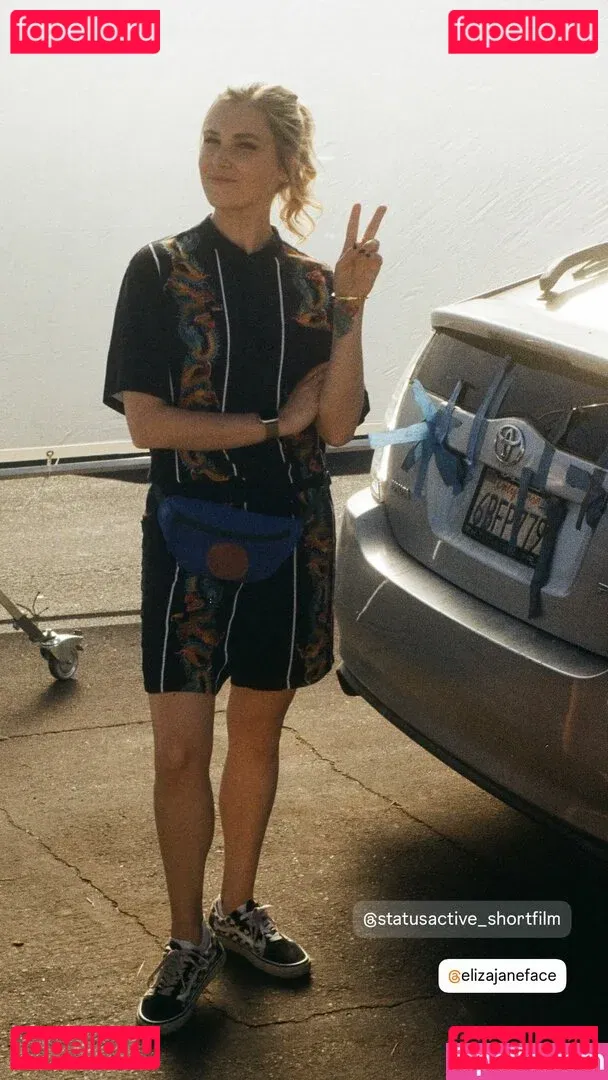 Eliza Taylor Onlyfans Photo Gallery 