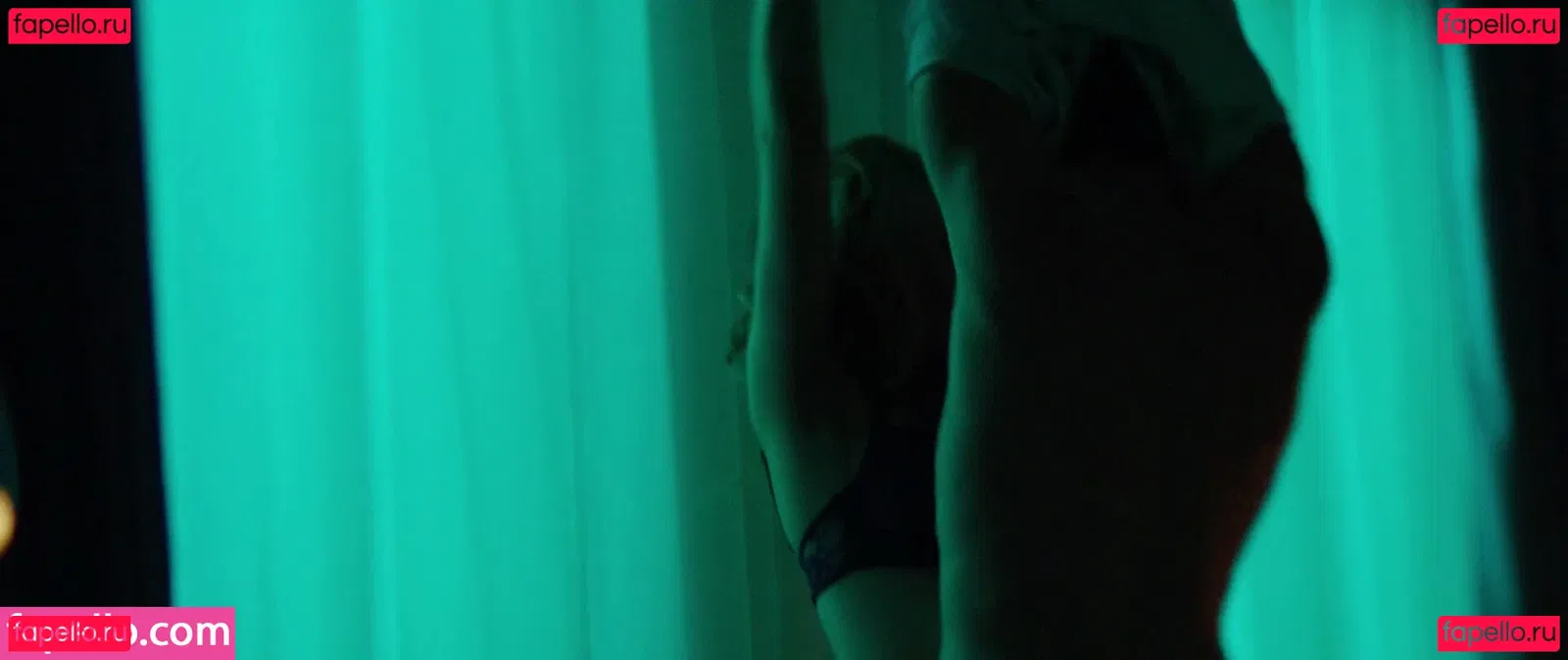 Eliza Taylor Onlyfans Photo Gallery 