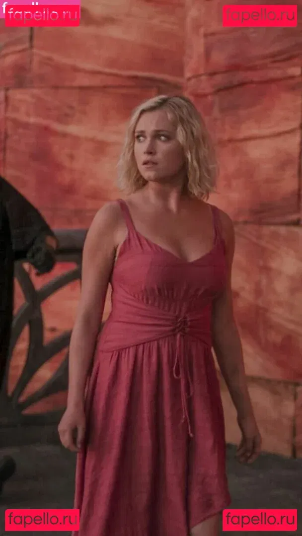 Eliza Taylor Onlyfans Photo Gallery 