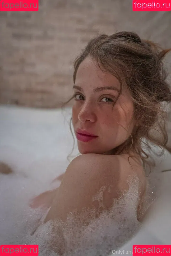 Maru Karv Onlyfans Photo Gallery 