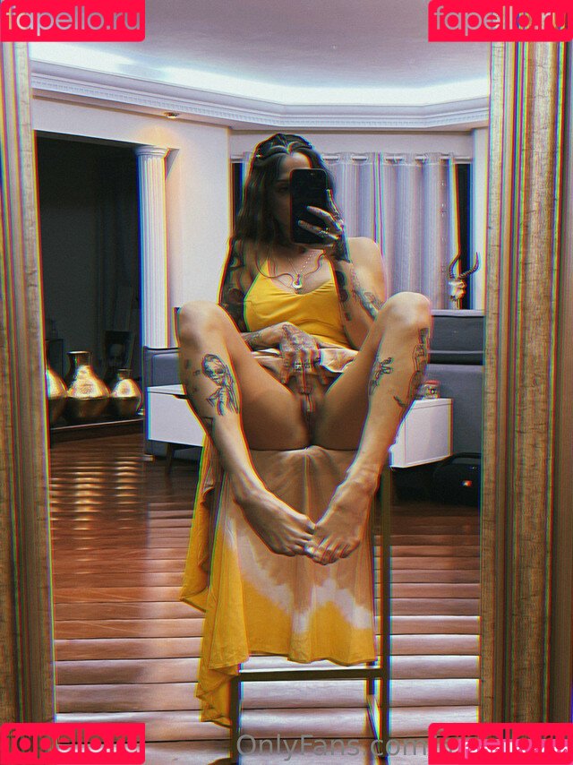 Maru Karv Onlyfans Photo Gallery 