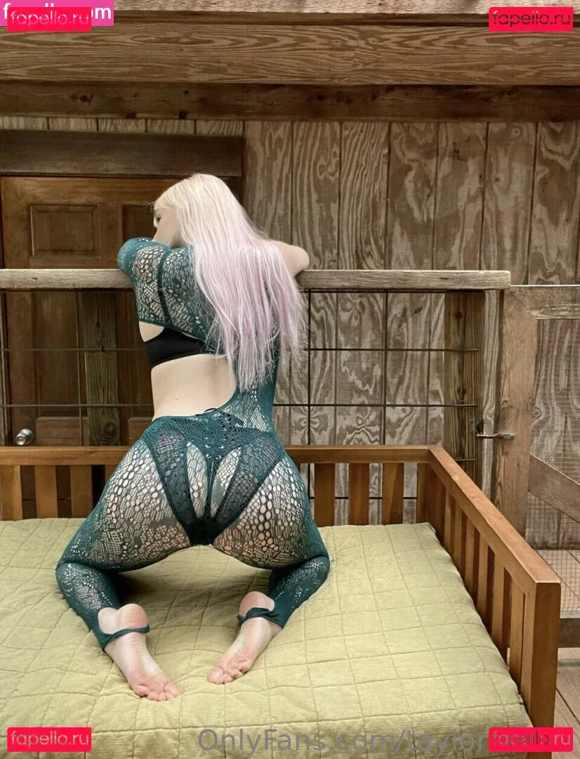 TaylorWould Onlyfans Photo Gallery 