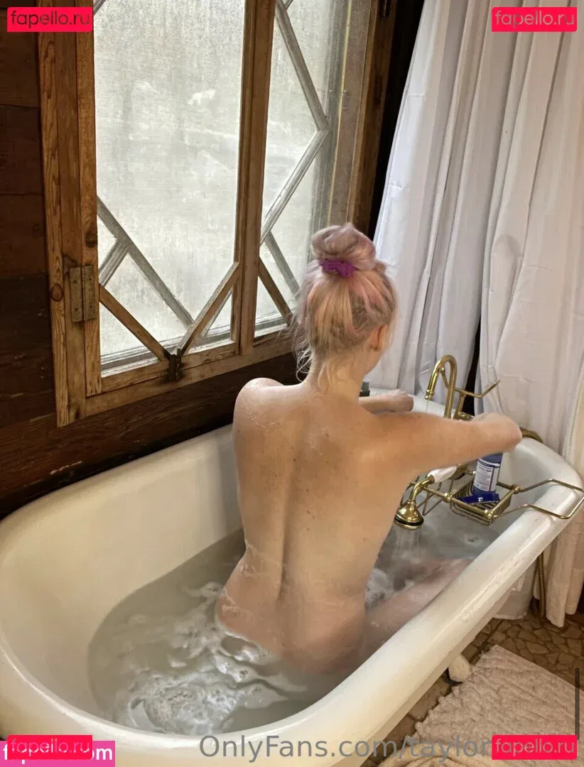 TaylorWould Onlyfans Photo Gallery 