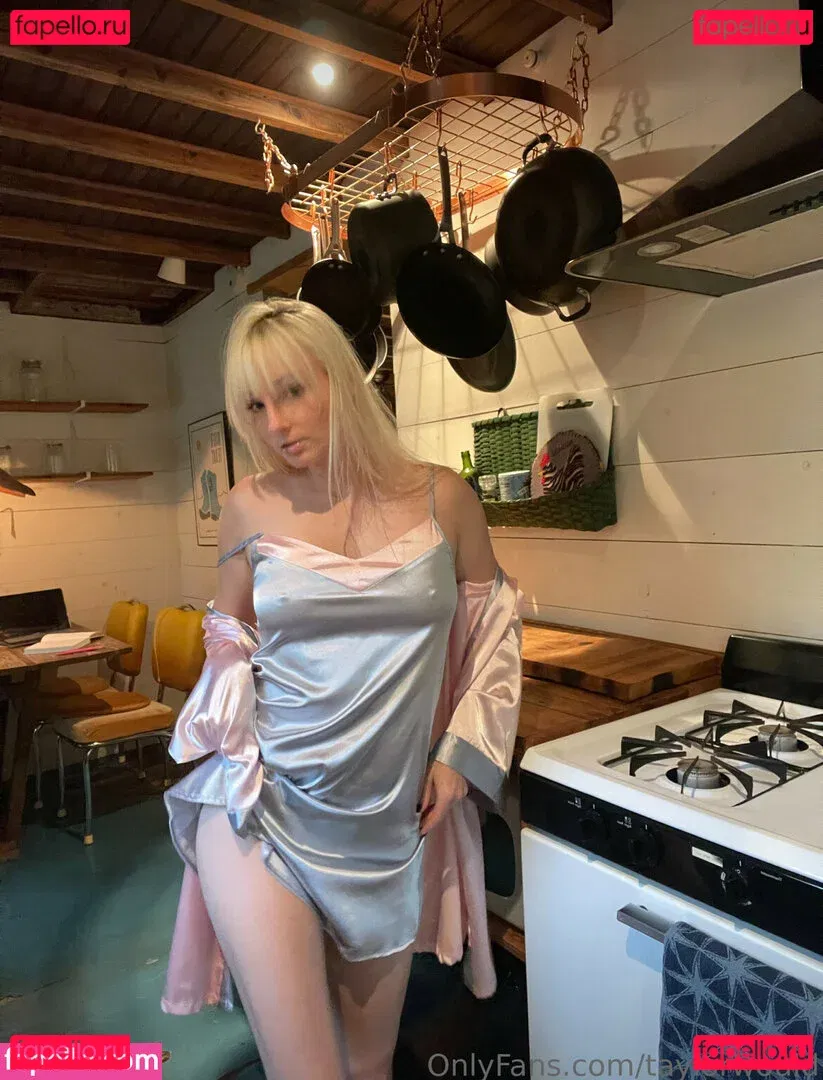 TaylorWould Onlyfans Photo Gallery 