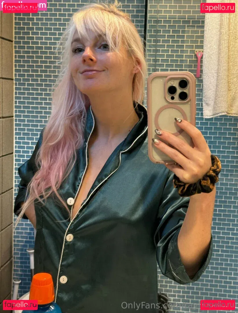 TaylorWould Onlyfans Photo Gallery 