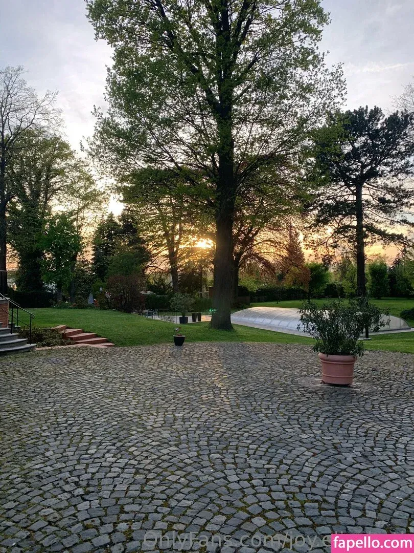 joy.elizabeth Onlyfans Photo Gallery 