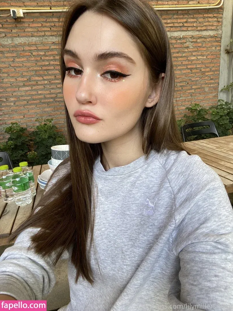 LilyMillersDiary Onlyfans Photo Gallery 