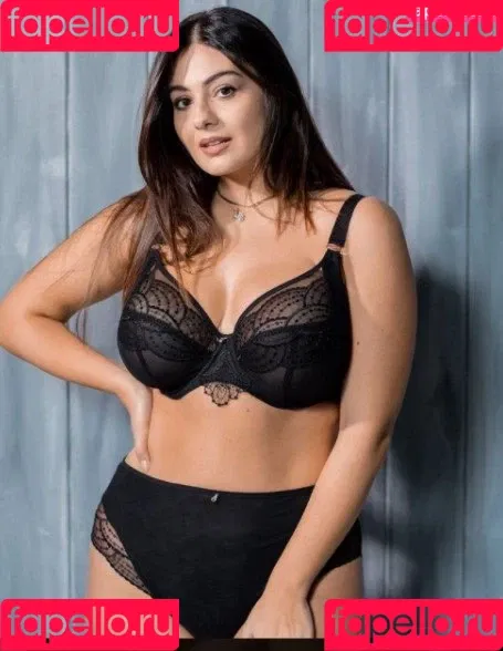 Paola Torrente Onlyfans Photo Gallery 