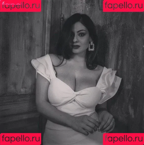 Paola Torrente Onlyfans Photo Gallery 