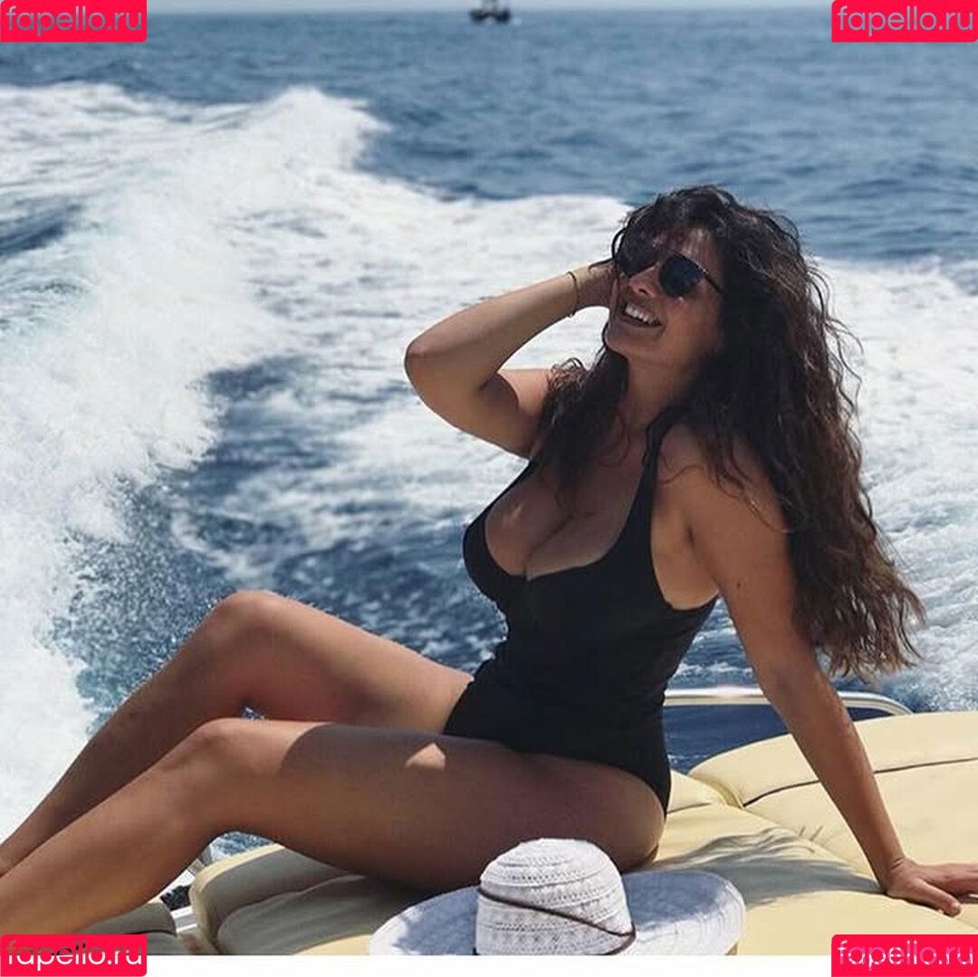 Paola Torrente Onlyfans Photo Gallery 