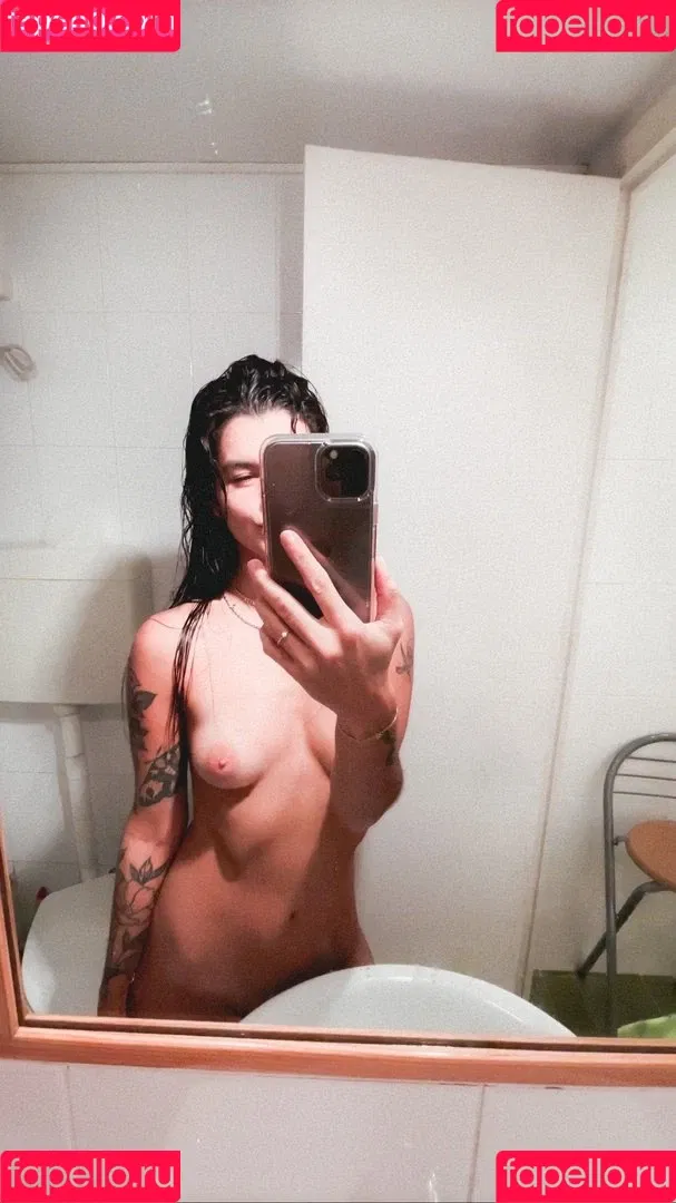 juju.vibezzz Onlyfans Photo Gallery 