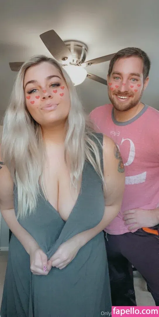 Comewatchkitty Onlyfans Photo Gallery 