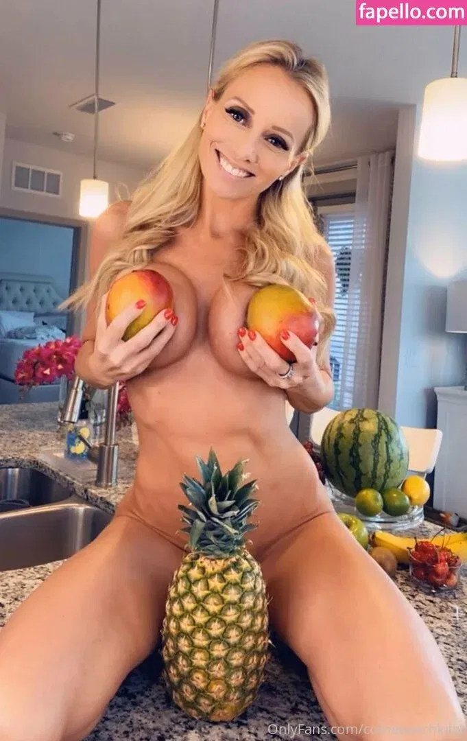 Comewatchkitty Onlyfans Photo Gallery 