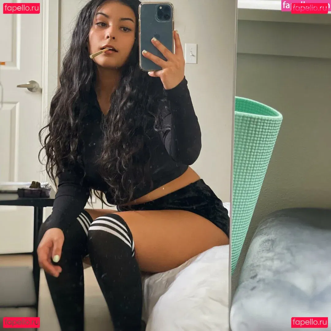 Electra Electraxpeach Onlyfans Photo Gallery 