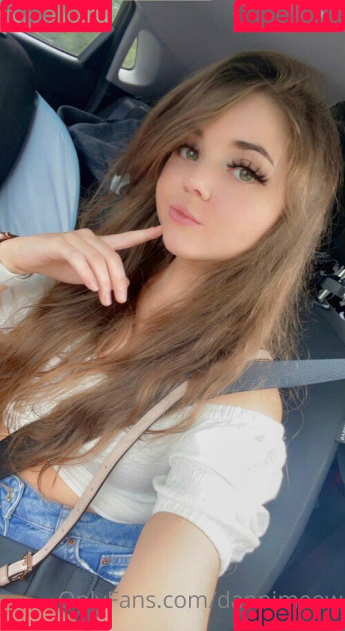 Danni Meow Onlyfans Photo Gallery 