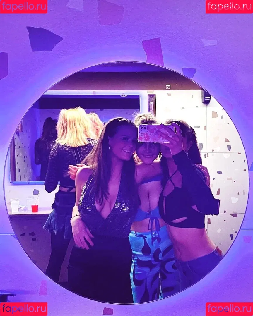 Lucy M Onlyfans Photo Gallery 