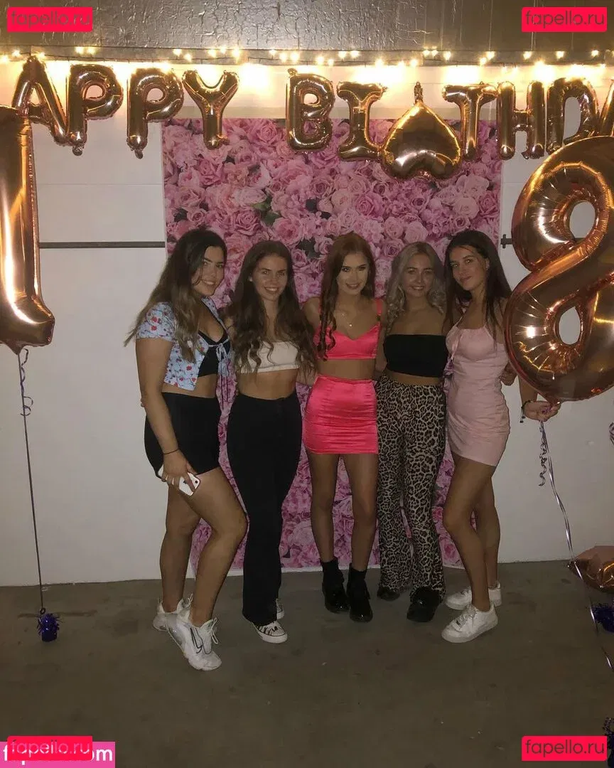 Lucy M Onlyfans Photo Gallery 