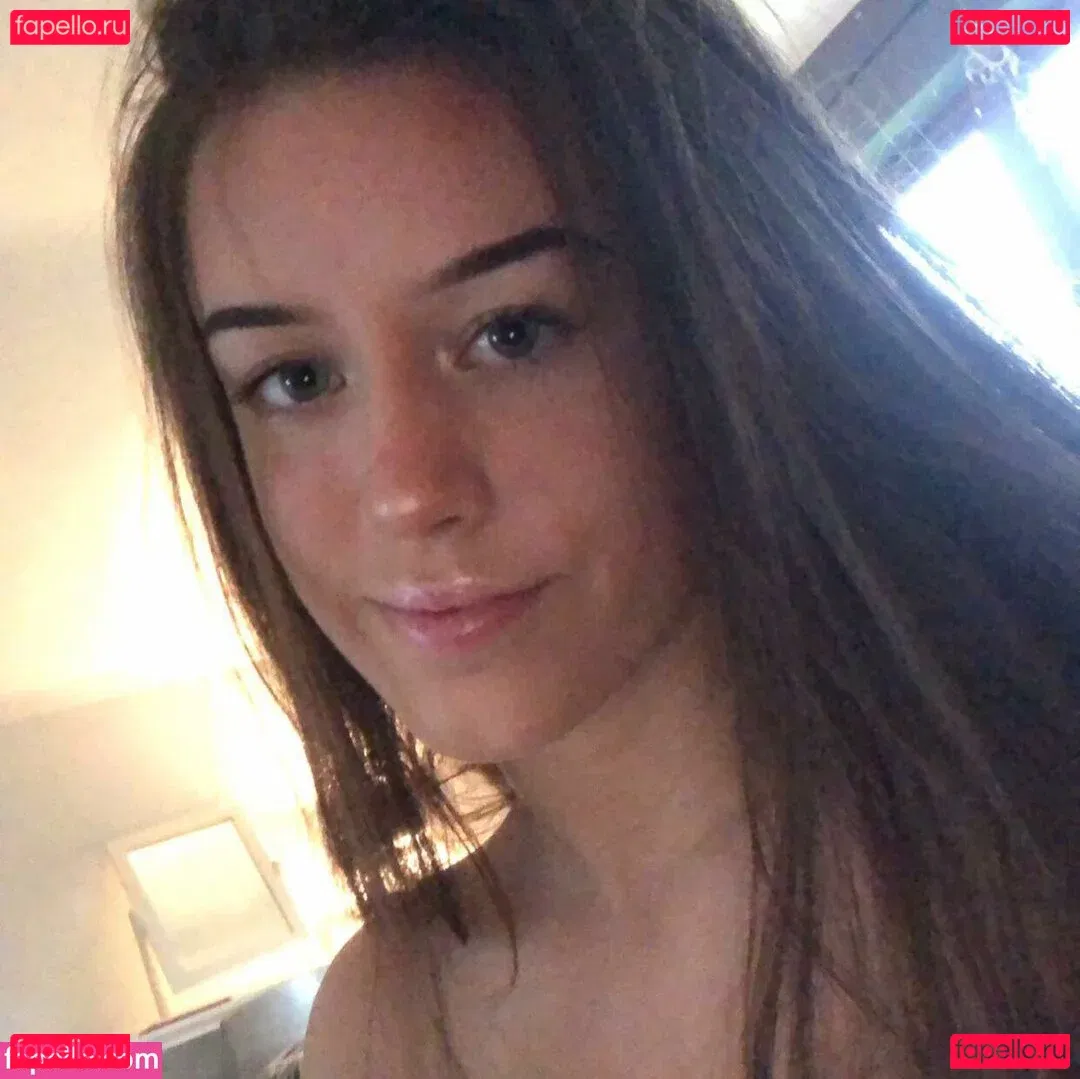 Lucy M Onlyfans Photo Gallery 