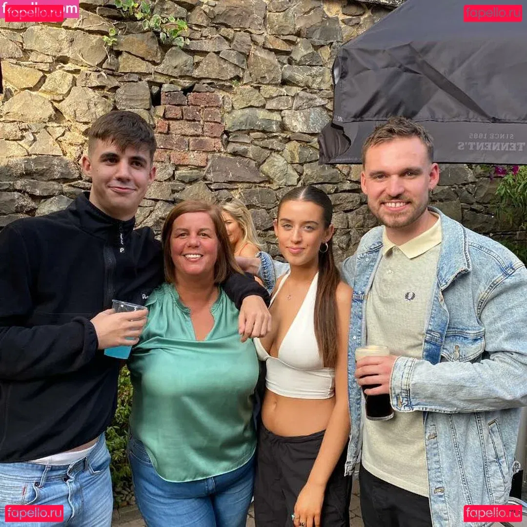 Lucy M Onlyfans Photo Gallery 