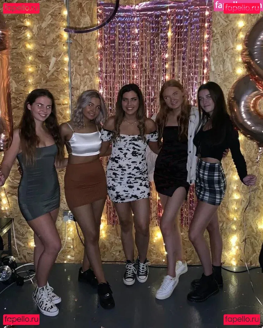 Lucy M Onlyfans Photo Gallery 