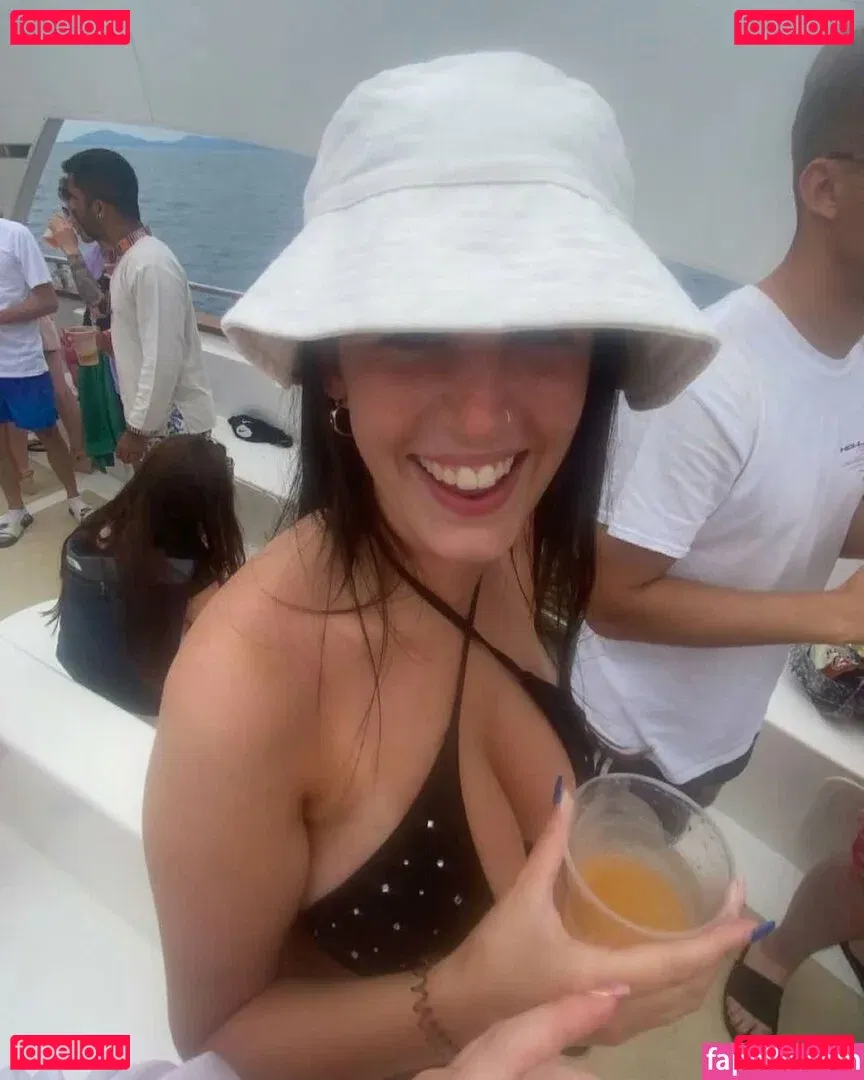 Lucy M Onlyfans Photo Gallery 