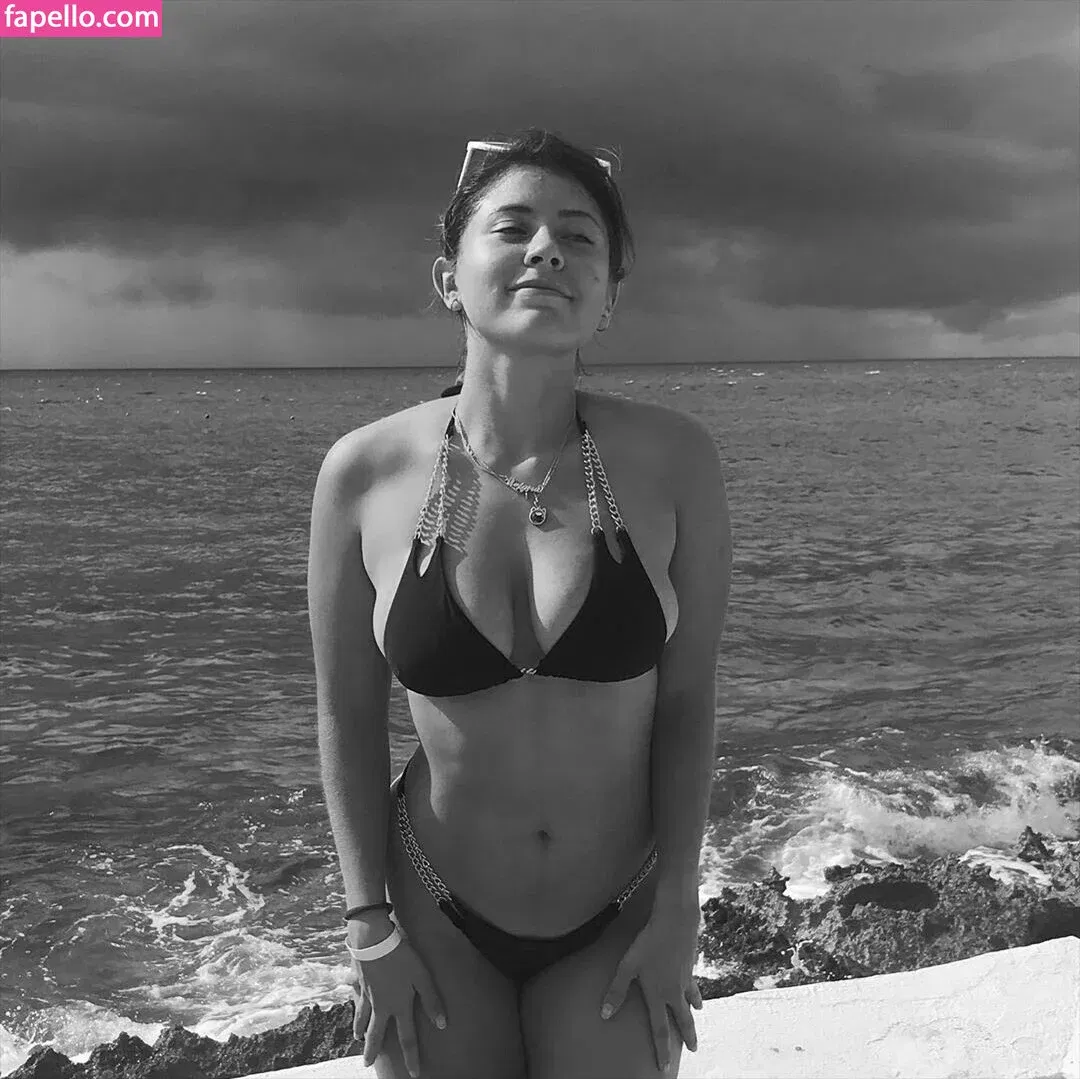 Vivi Alto Onlyfans Photo Gallery 