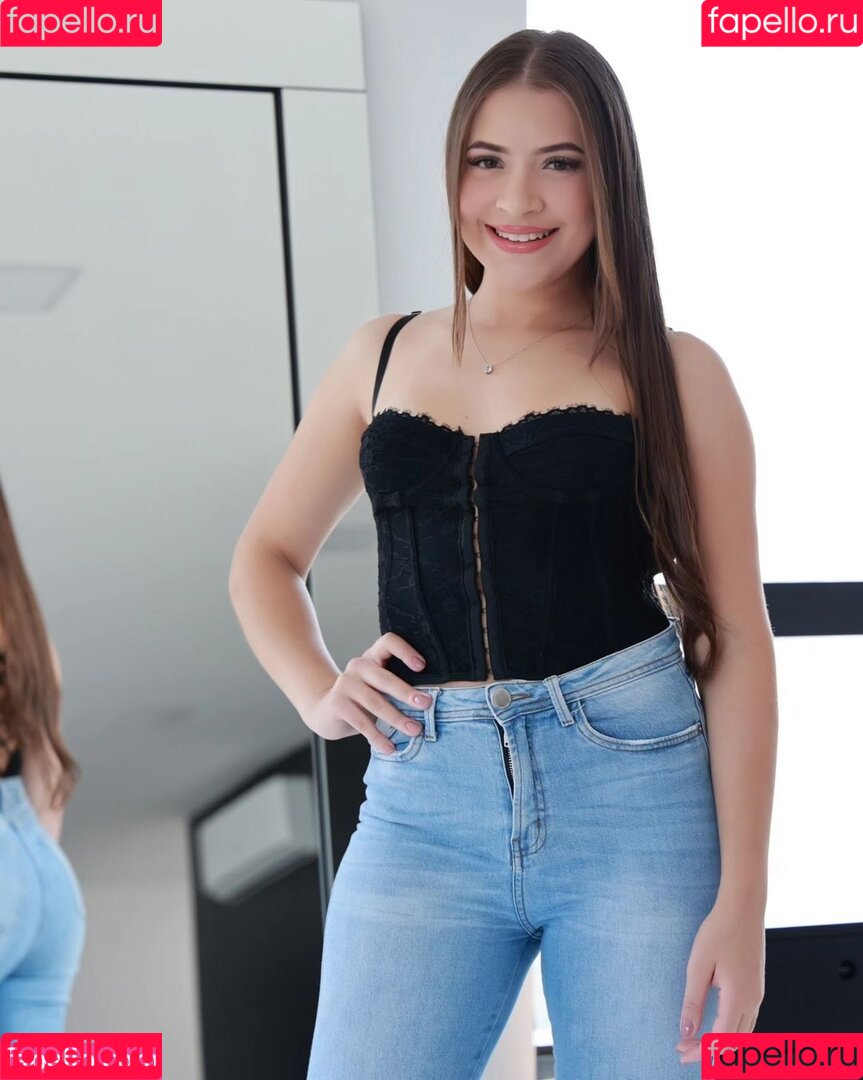 Francine Ramme Onlyfans Photo Gallery 