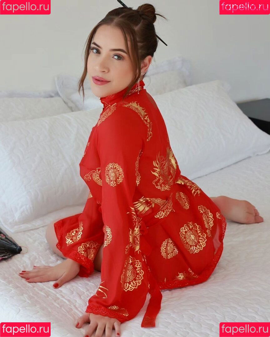 Francine Ramme Onlyfans Photo Gallery 