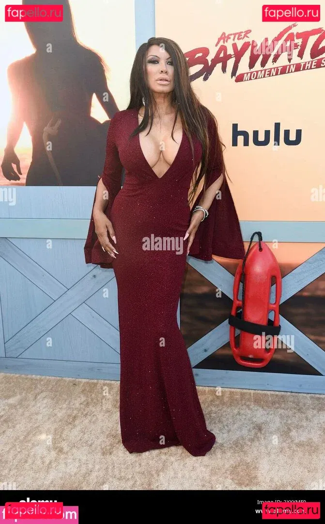 Traci Bingham Onlyfans Photo Gallery 