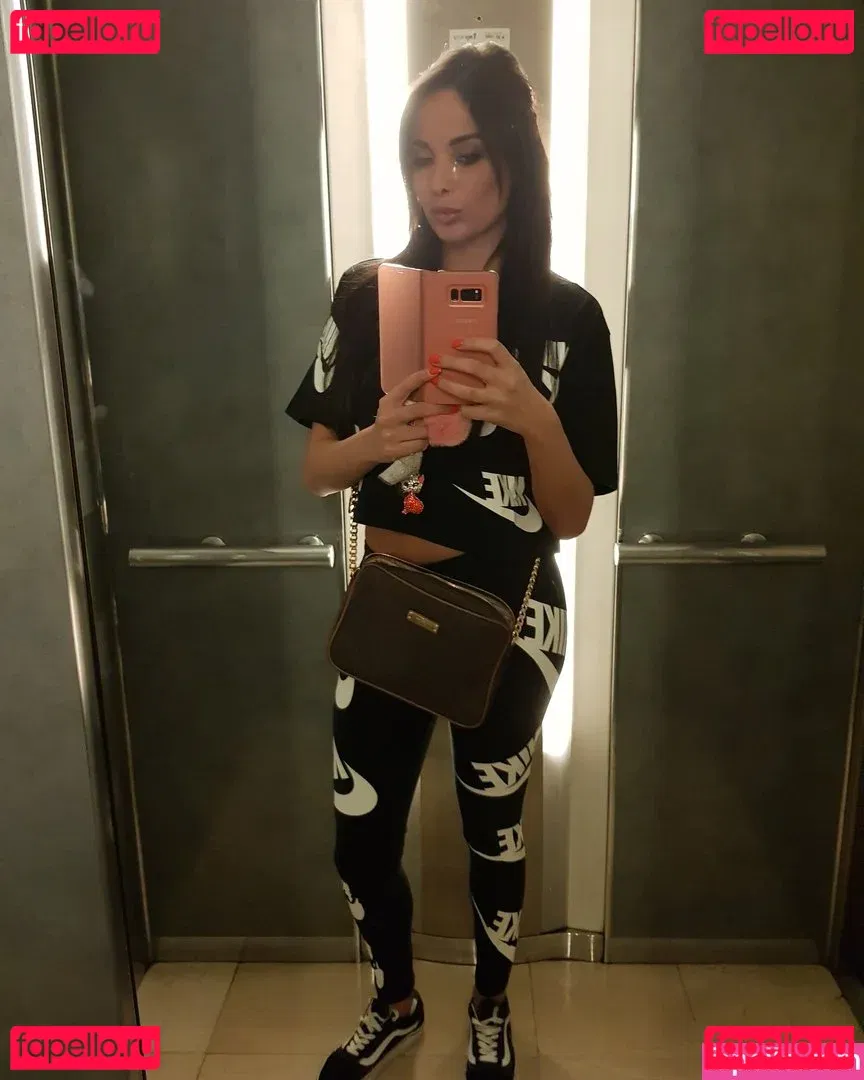 Anissa KATE Onlyfans Photo Gallery 