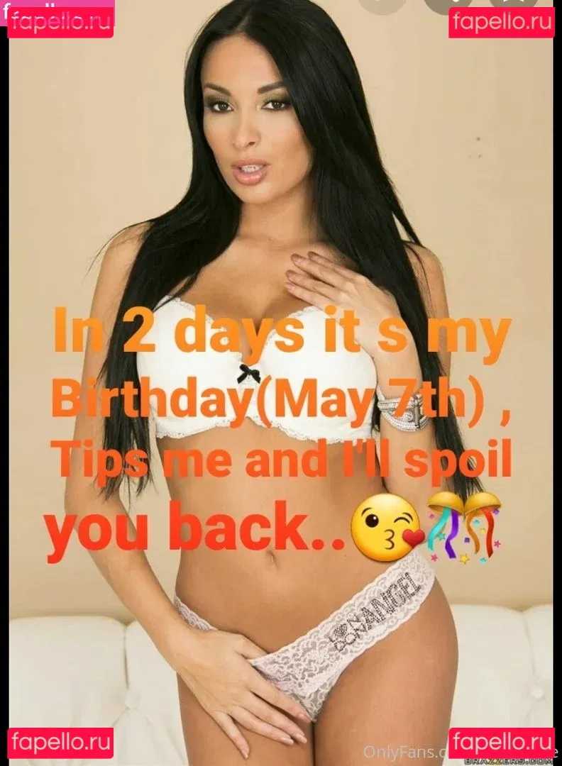 Anissa KATE Onlyfans Photo Gallery 