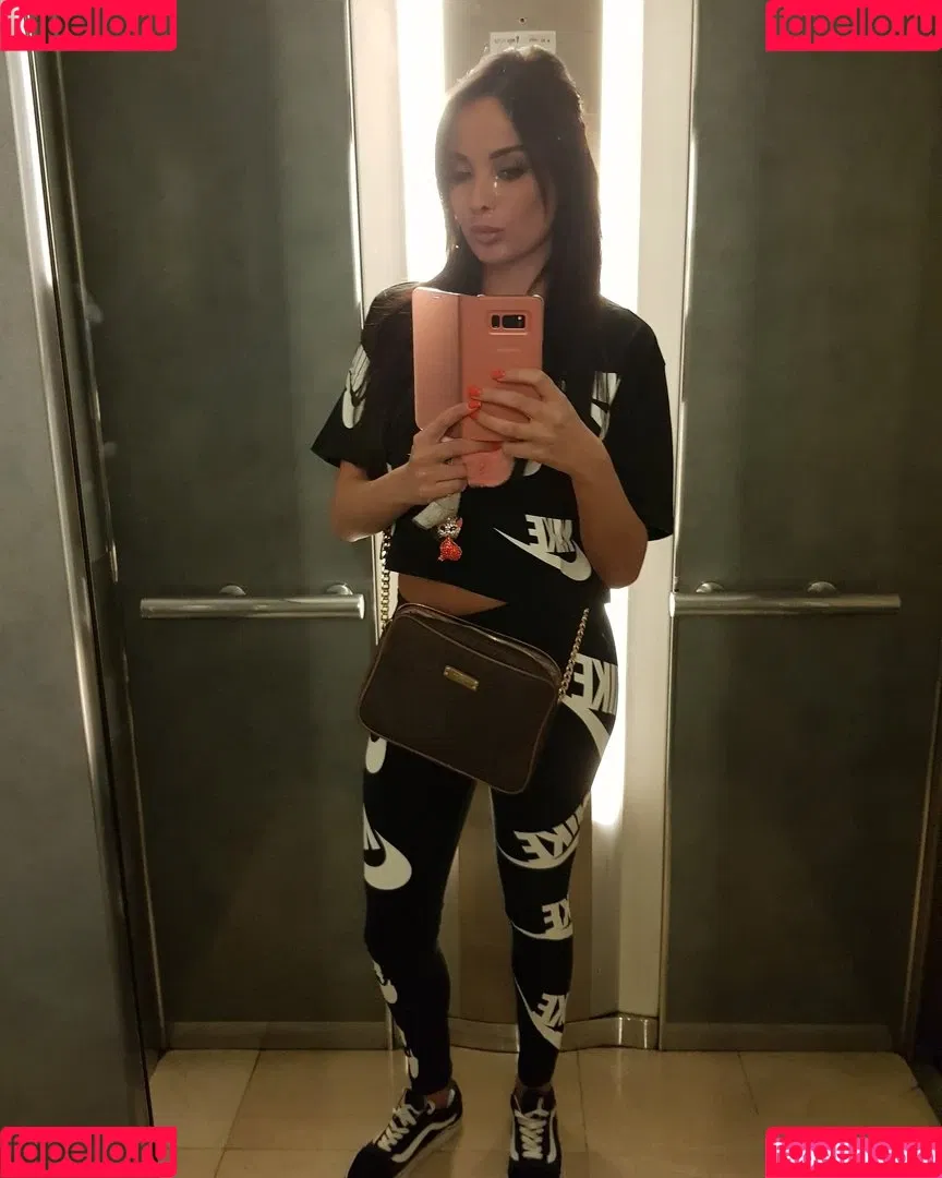 Anissa KATE Onlyfans Photo Gallery 