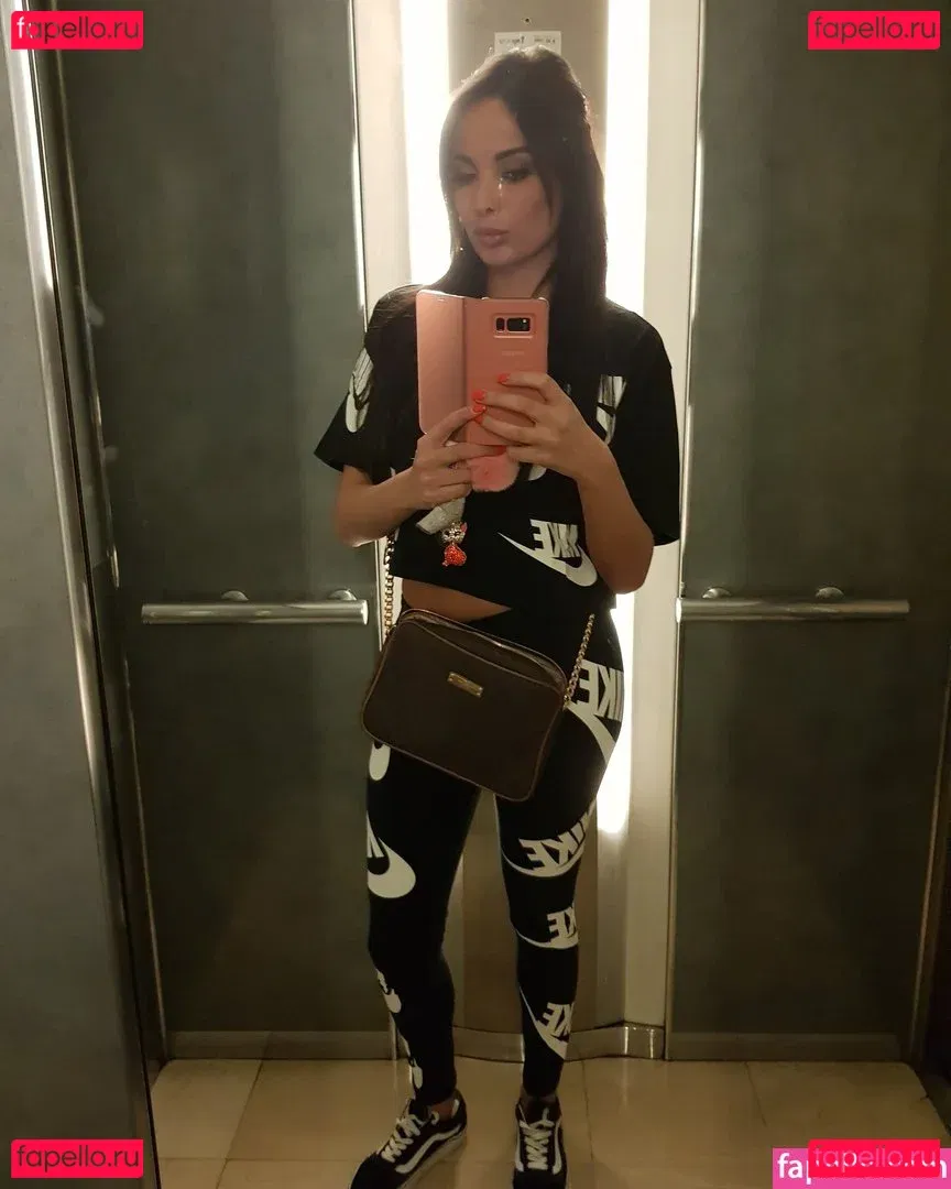 Anissa KATE Onlyfans Photo Gallery 