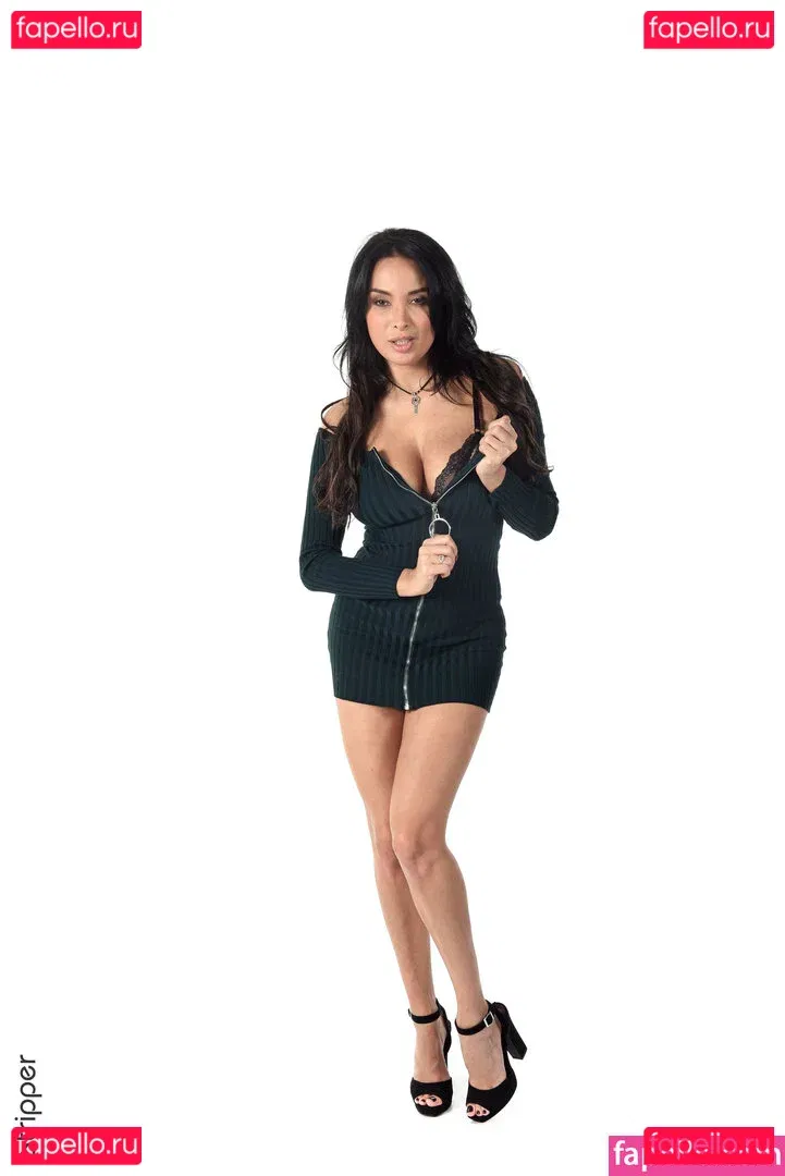 Anissa KATE Onlyfans Photo Gallery 