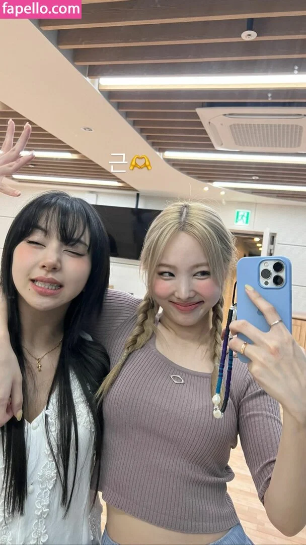 Twice Kpop Onlyfans Photo Gallery 